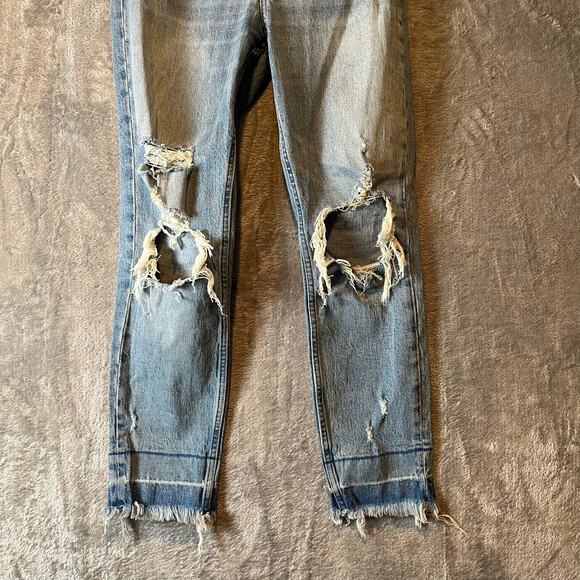 Abercrombie & Fitch High Rise Mom Jeans Size 26 Regular Distressed - Picture 3 of 8
